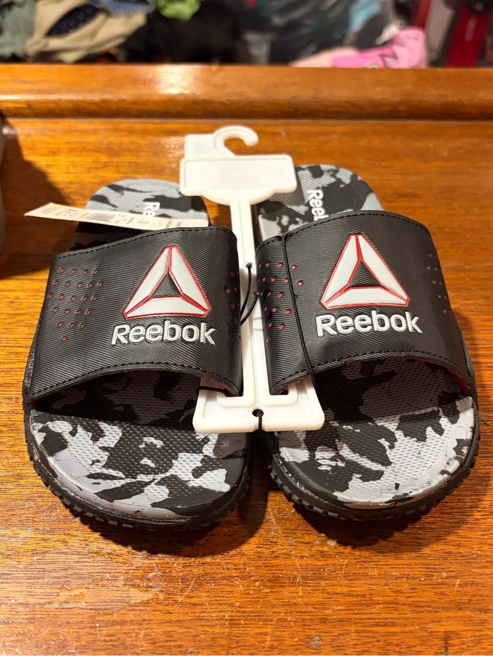 NWT Kids Reebok slides size 13